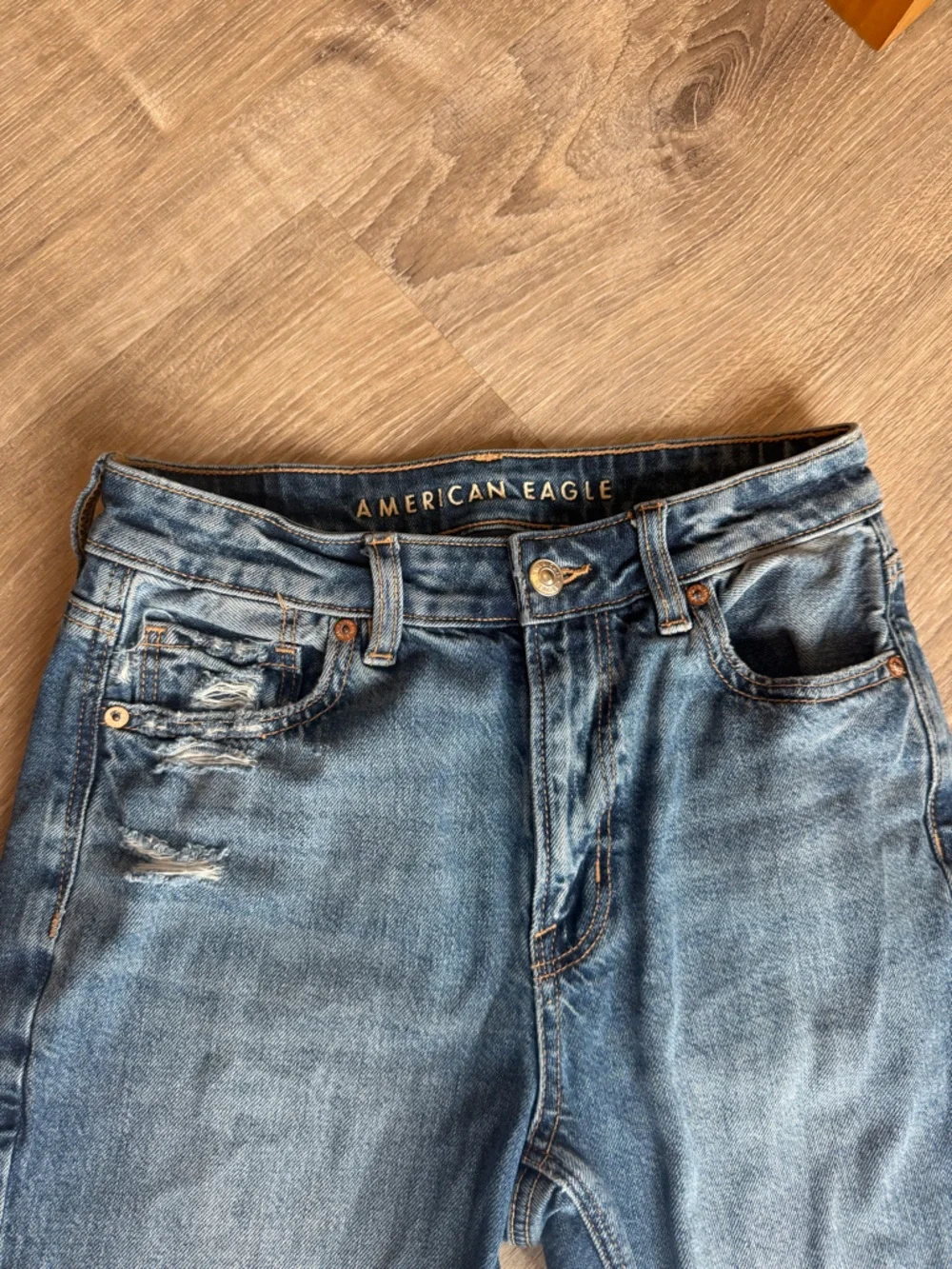 American Eagle Outfitters Medium Blue Distressed Hem Jeans - Picture 3 of 5